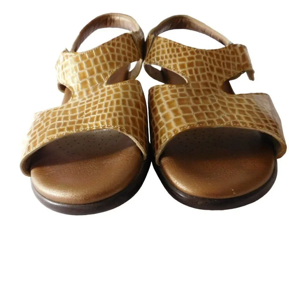 SAS Women's Size 6 M Sandals Tripad Comfort‎ Suntimer Beige Gold Slingback